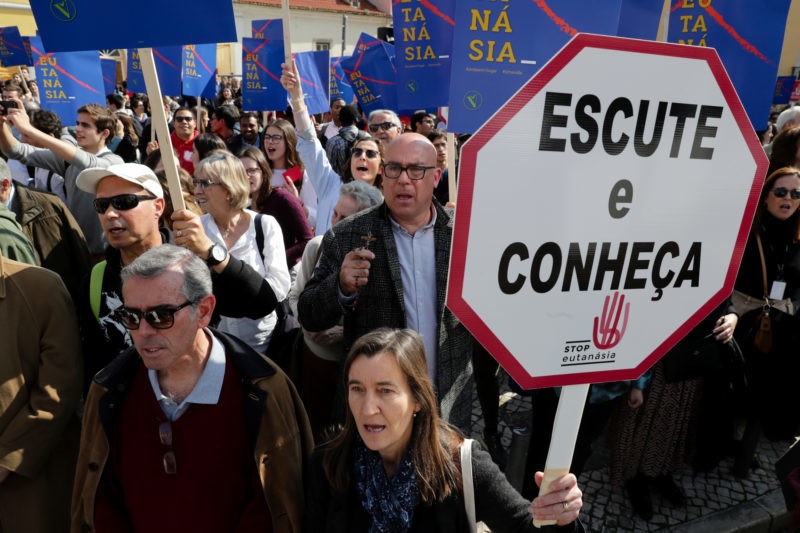 MOVIMENTO STOP EUTANÁSIA LANÇOU MANIFESTO
