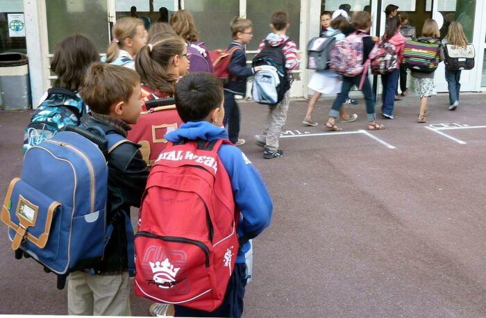 EM SEMANA DE REGRESSO ÀS AULAS