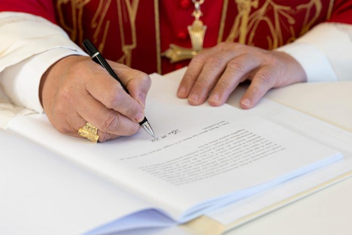 LEÃO XIV APRESENTOU PRIMEIRA ENCÍCLICA DO SEU PONTIFICADO