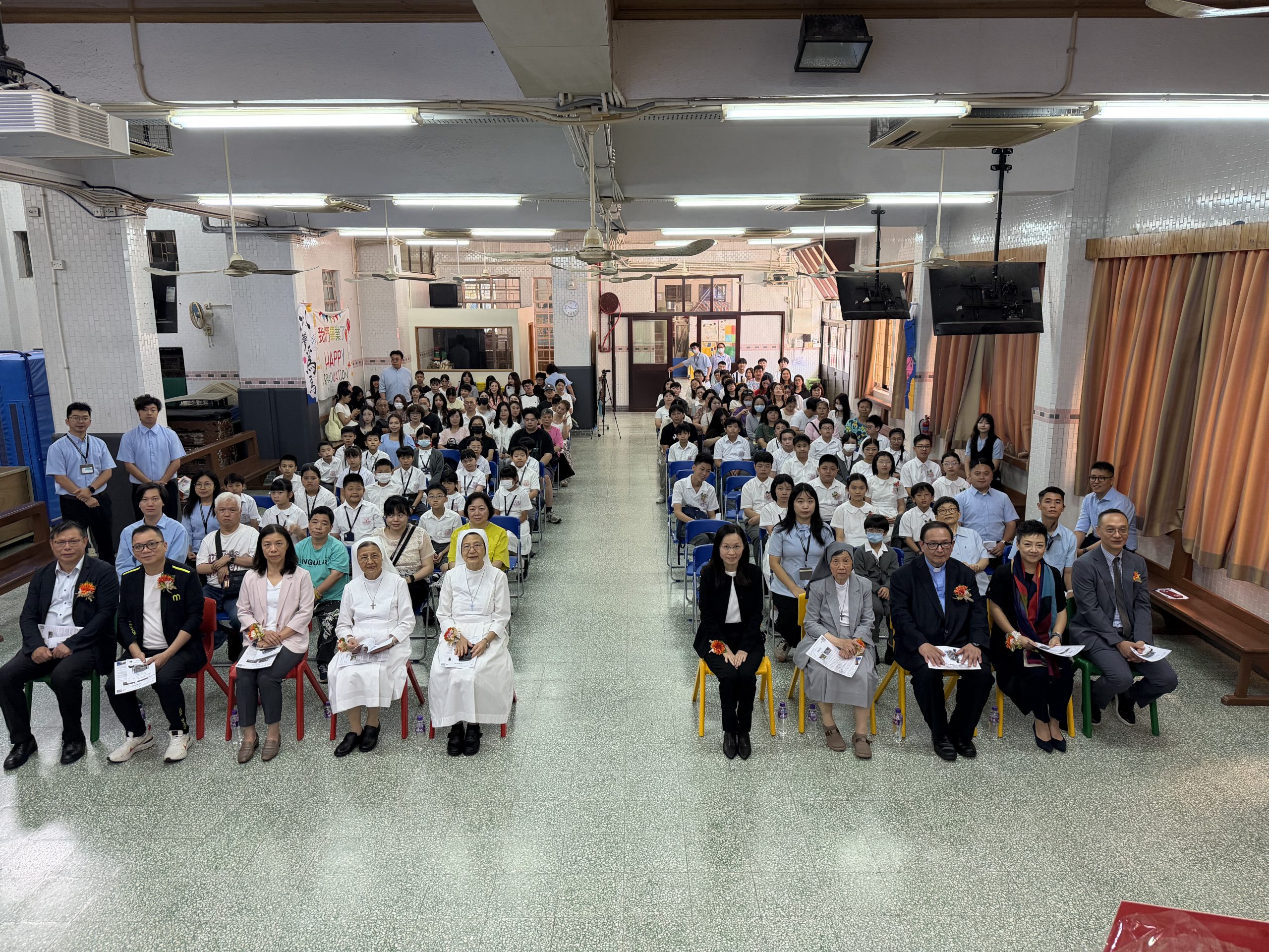 九澳聖若瑟畢業禮圓滿舉行,同學邁向新程